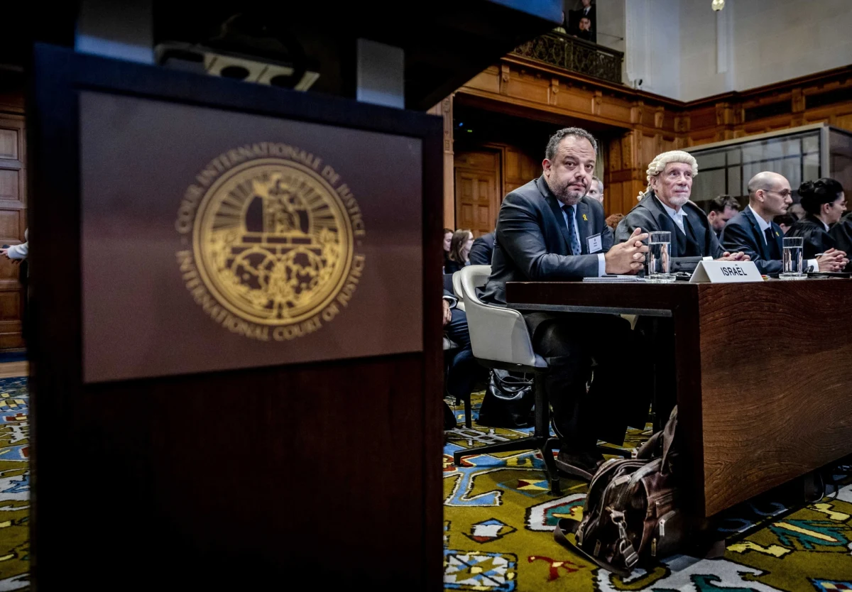 "Wiemy, że różne kraje odmiennie oceniają operację Izraela przeprowadzaną w Strefie Gazy. Jednak Rząd Federalny stanowczo i wyraźnie odrzuca oskarżenie o ludobójstwo, które zostało wniesione przeciwko Izraelowi do Międzynarodowego Trybunału Sprawiedliwości. To oskarżenie nie ma żadnych podstaw" – podkreślił w oświadczeniu Steffen Hebestreit, rzecznik prasowy niemieckiego rządu.