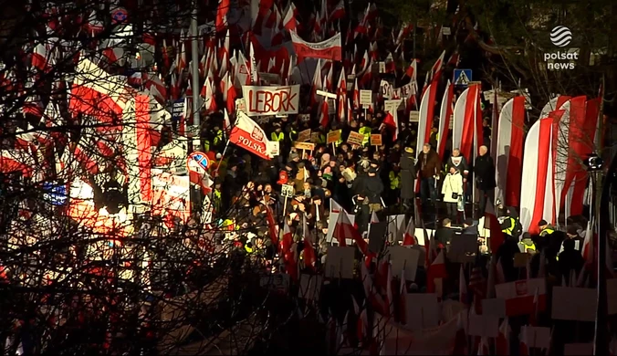 "Wydarzenia": Marsz przez Warszawę. PiS zorganizował "Protest Wolnych Polaków"