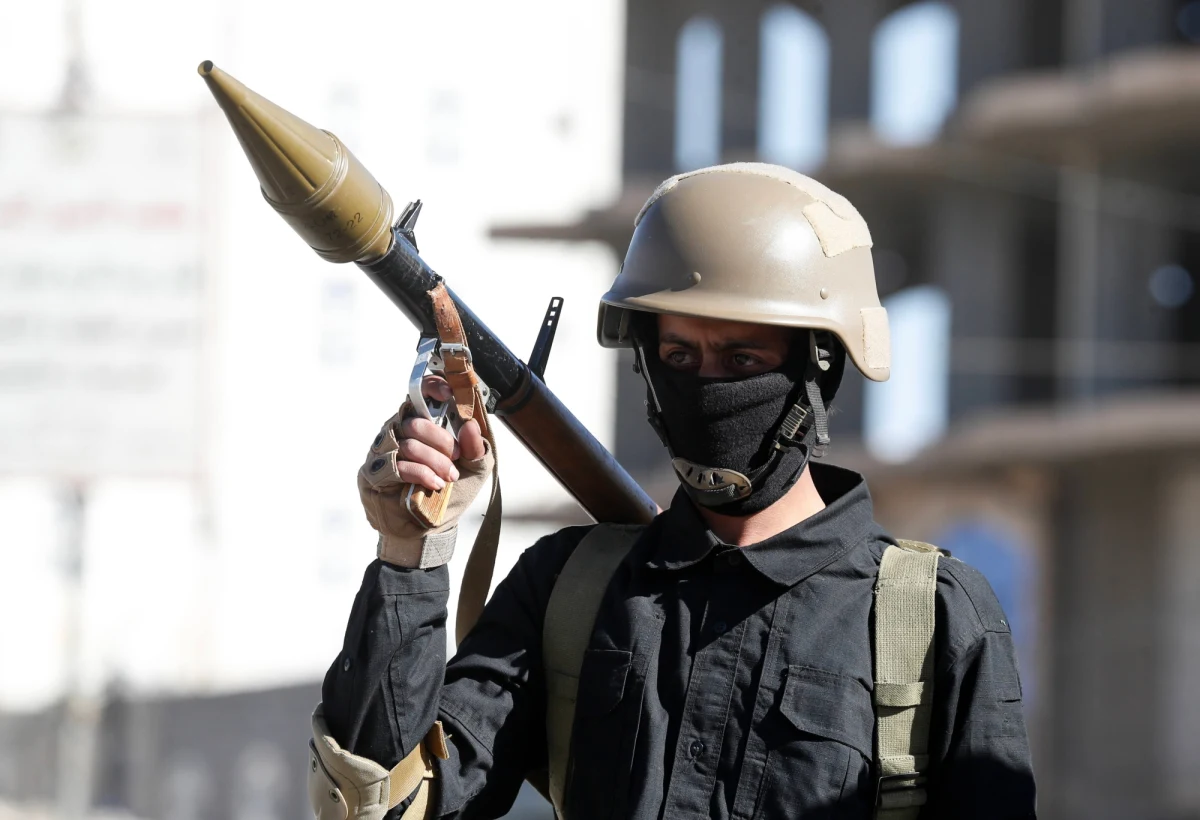 W piątek po południu w pobliżu wybrzeży Jemenu zaatakowany został kolejny statek handlowy - poinformowała Brytyjska Agencja ds. Operacji Handlu Morskiego (UKMTO). Jak się później okazało, przez pomyłkę ostrzelany został tankowiec przewożący rosyjską ropę.