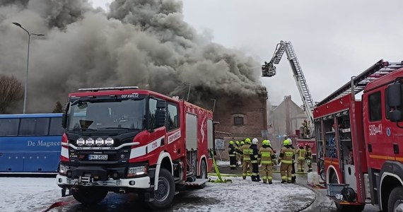 Pożar sklepu ze sprzętem RTV i AGD przy ul. Mostowej w Międzychodzie w Wielkopolsce.