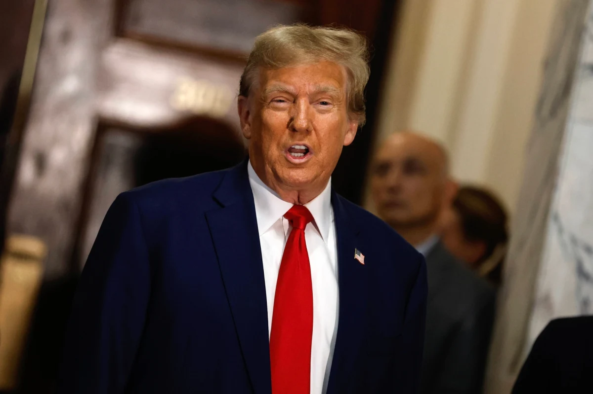 W Stanach Zjednoczonych odbędą się dziś pierwsze prawybory Partii Republikańskiej, mające wyłonić jej kandydata w listopadowych wyborach prezydenckich. O nominację ubiega się czwórka głównych kandydatów: b. prezydent Donald Trump, b. ambasador USA przy ONZ (a wcześniej gubernatorka Karoliny Południowej) Nikki Haley, gubernator Florydy Ron DeSantis i biznesmen Vivek Ramaswamy. Jeszcze przed Iowa z wyścigu wycofało się kilku kandydatów, w tym były wiceprezydent Mike Pence i były gubernator New Jersey Chris Christie. Podobnie jak w skali całego kraju, zdecydowanym faworytem wyścigu w Iowa jest Trump.