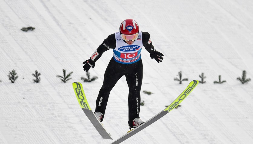 Ski jumping today: Ščerek World Cup.  What time is the competition?  Where are you watching?  (moving in)