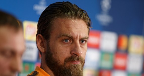 Były piłkarz reprezentacji Włoch Daniele De Rossi został trenerem AS Roma, zastępując zwolnionego kilka godzin wcześniej Portugalczyka Jose Mourinho - poinformował klub, którego zawodnikiem jest Nicola Zalewski. Kontrakt podpisano do końca bieżącego sezonu.
