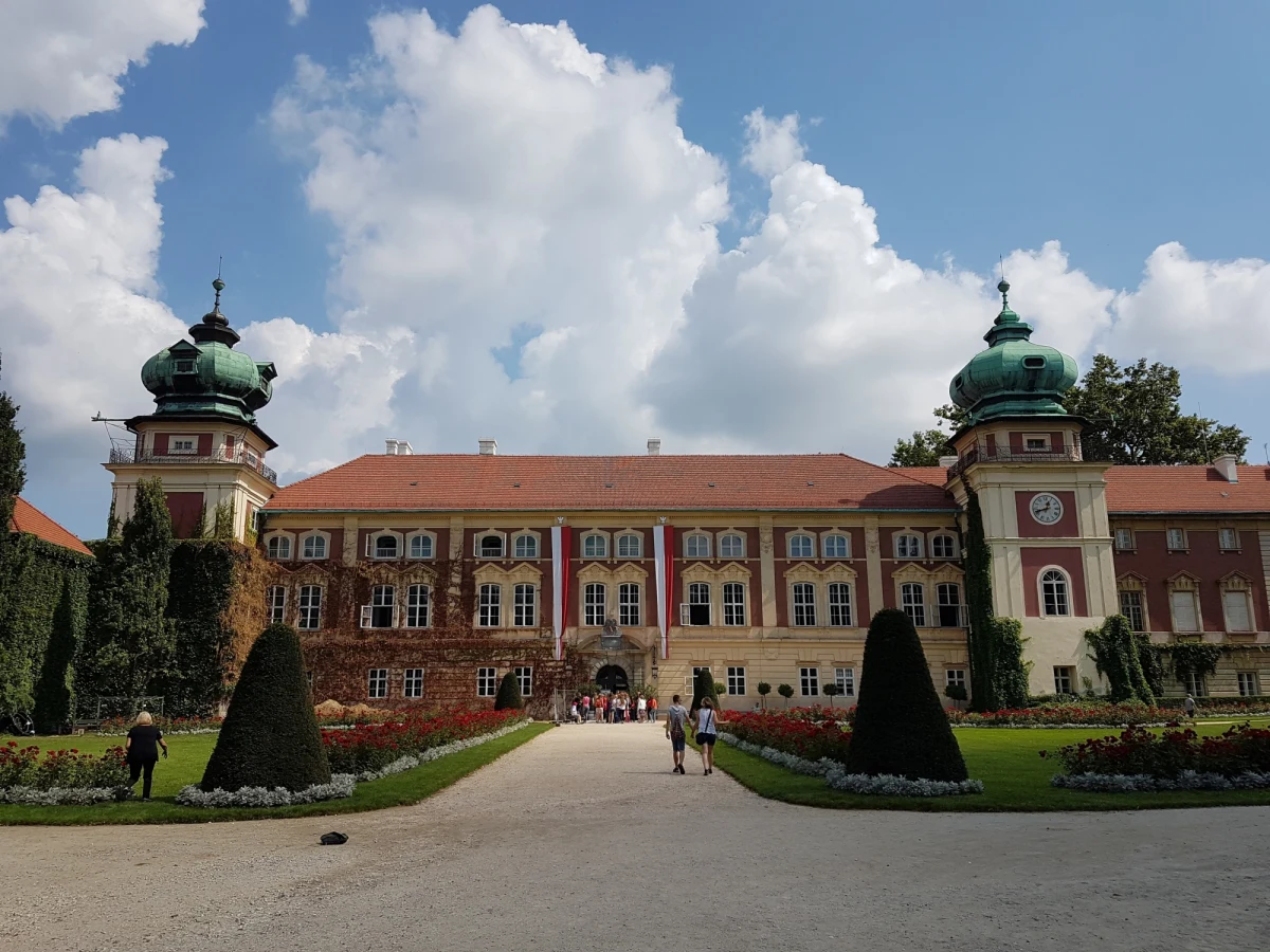 Miasto Łańcut i jego bogata historia stało się bohaterem niezwykłej opowieści.  700-letnie miasto zostało przedstawione w krótkim filmie – „Animowana Historia Miasta Łańcuta”. Zobacz niezwykłą animację.