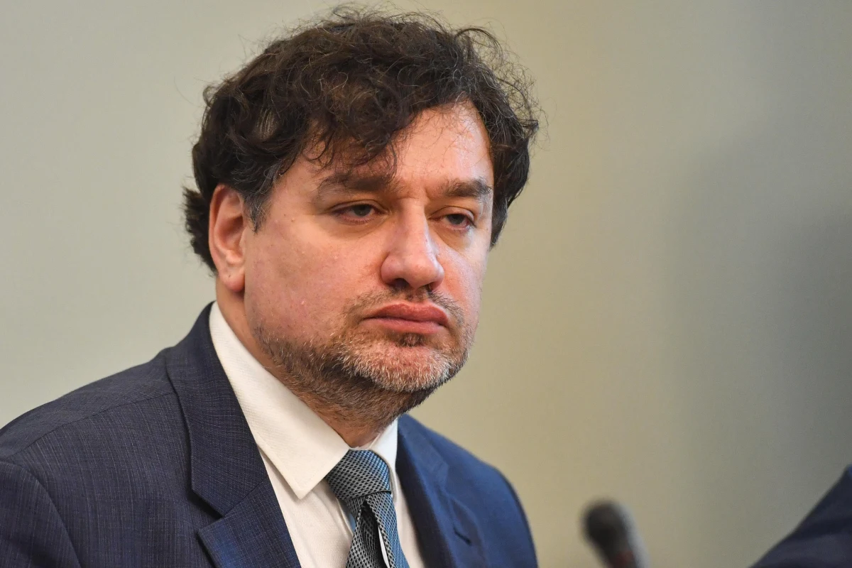 Sejm wybrał Mirosława Wróblewskiego na Prezesa Urzędu Ochrony Danych Osobowych (UODO). Wróblewski był rekomendowany na to stanowisko przez klub KO, jego kontrkandydatem był Jakub Groszkowski, obecny zastępca Prezesa UODO, rekomendowany przez PiS.