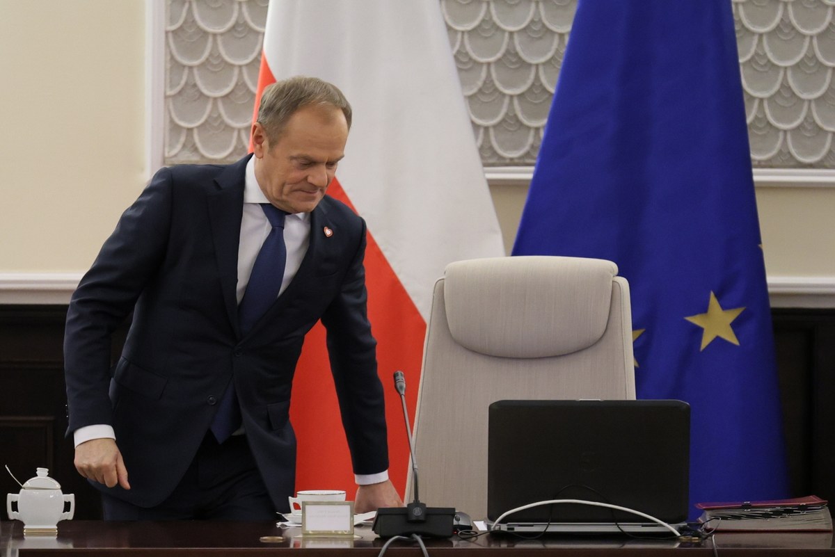 Rząd Donalda Tuska powinien w pierwszej kolejności zająć się uchwaleniem budżetu na 2024 r. - uważa 55 proc. badanych w sondażu United Surveys dla RMF FM i "Dziennika Gazety Prawnej". Co ciekawe, mniej niż 1 proc. respondentów za priorytet uznaje powołanie kolejnych komisji śledczych. 