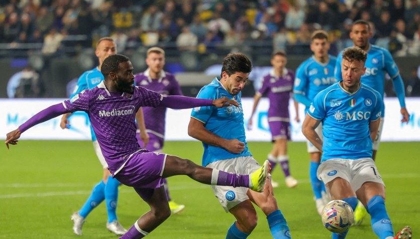 Finally Zieliński helped Napoli.  Three strikes determined the Italian Super Cup finalist
