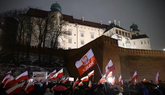Demonstracja w centrum Krakowa. Na miejscu Jarosław Kaczyński