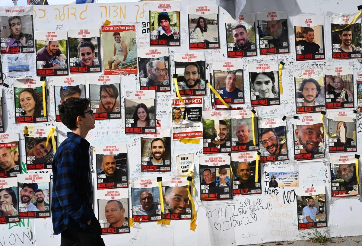 Izraelskie buldożery wjechały na cmentarze w Gazie. Przedstawiciel armii przyznał w rozmowie z CNN, że rozkopywane są groby. W ten makabryczny sposób Izrael szuka ciał zakładników, uprowadzonych przez Hamas podczas ataku z 7 października. 