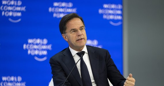 Kraje popierające kandydaturę holenderskiego premiera Marka Ruttego na szefa  NATO pracują za kulisami,  aby  otrzymał on nominację latem tego roku, podczas szczytu Paktu w Waszyngtonie – twierdzi portal Bloomberg.