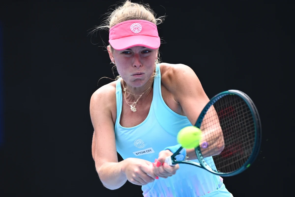 Piękny sen Magdaleny Fręch w Australian Open trwa! Po dramatycznym spotkaniu Polka pokonała Rosjankę Anastazję Zacharową 4:6, 7:5, 6:4 i awansowała do czwartej rundy. Spotkanie trwało blisko trzy godziny.
