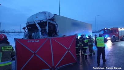 Zderzenie ciężarówek na A1 koło Częstochowy. Nie żyje jedna osoba