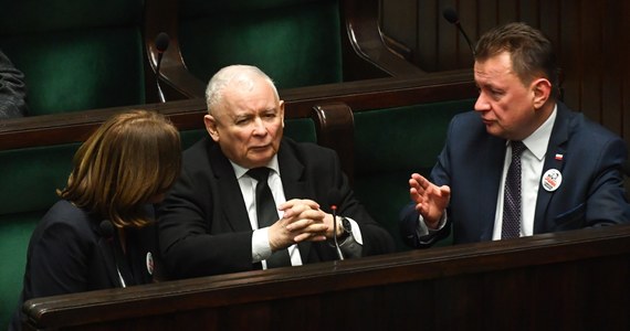 Klub Prawa i Sprawiedliwości złoży w piątek wniosek o wotum nieufności wobec ministra sprawiedliwości Adama Bodnara - poinformował szef klubu Mariusz Błaszczak. 