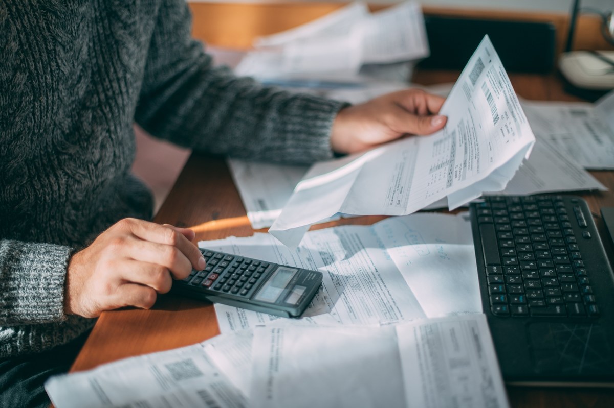 ​Ministerstwo Finansów zdecydowało o przesunięciu terminu wejścia w życie obowiązkowego Krajowego Systemu e-Faktur (KSeF). W tym roku obowiązkowego KSeF na pewno nie będzie - poinformował na konferencji prasowej minister finansów Andrzej Domański.
