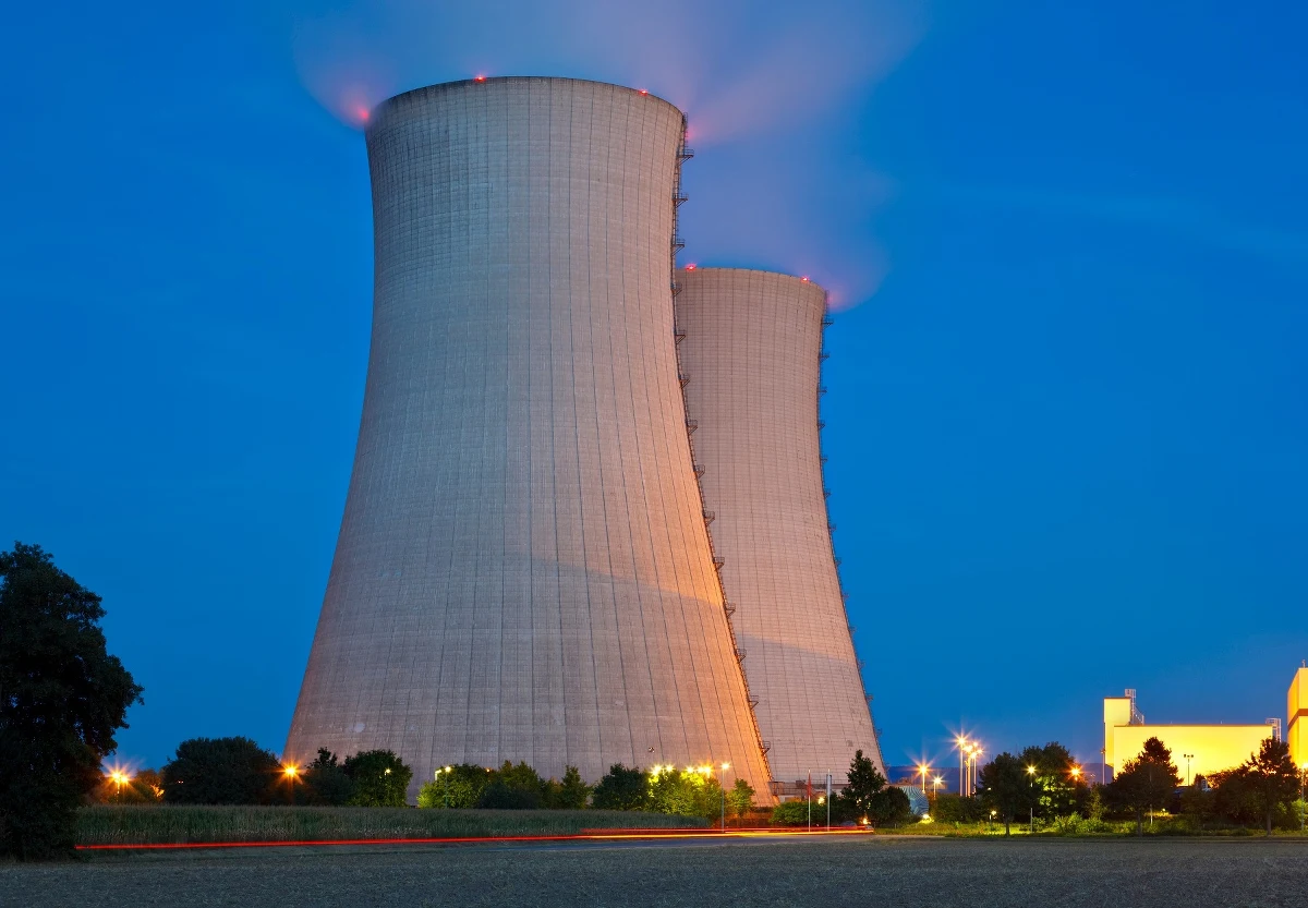 ​Nie ma podstaw do zmiany lokalizacji pierwszej polskiej elektrowni jądrowej na Pomorzu - poinformowało Ministerstwo Klimatu i Środowiska. Decyzja o lokalizacji elektrowni jądrowej w gminie Choczewo jest ostateczna - podkreślił resort.