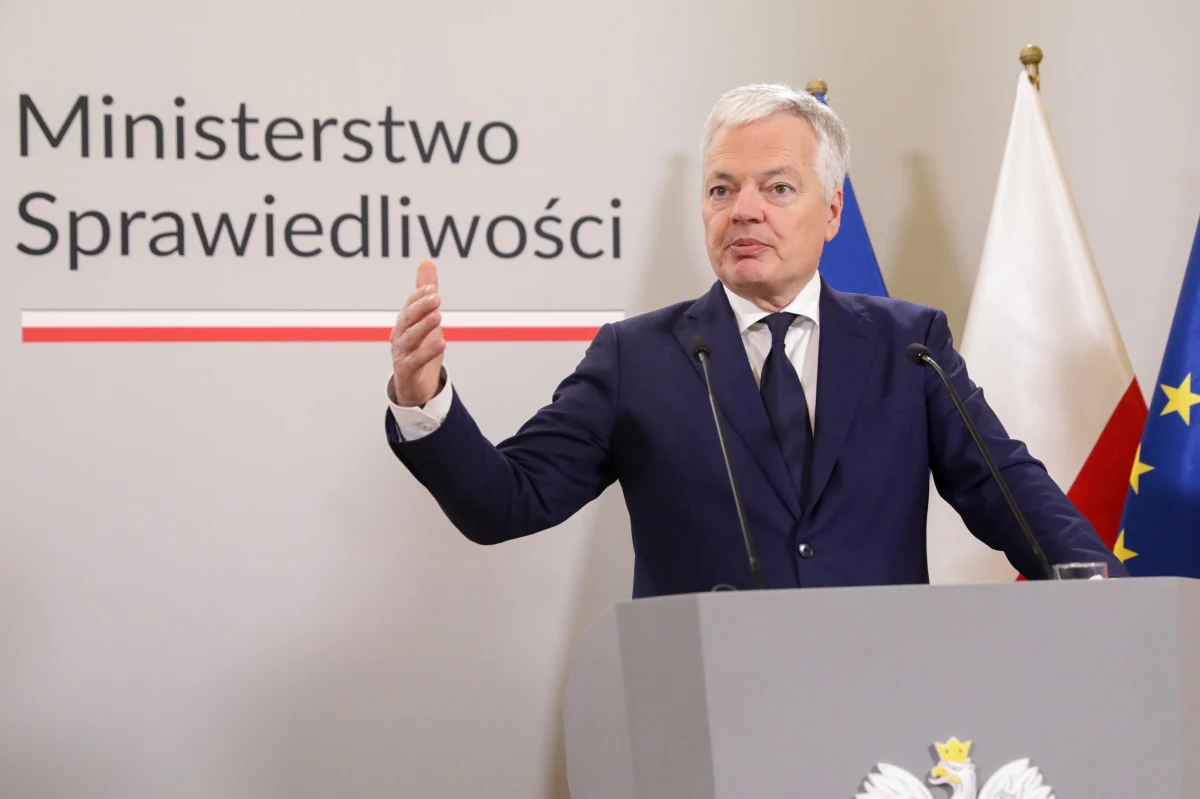 "Jestem bardzo zadowolony z tego, że polskie władze są zdeterminowane do przywrócenia w Polsce praworządności" - powiedział w piątek przebywający z wizytą w Warszawie komisarz Unii Europejskiej ds. sprawiedliwości Didier Reynders. Zaznaczył jednak, że unijni urzędnicy są świadomi, że "ten proces nie jest prosty".