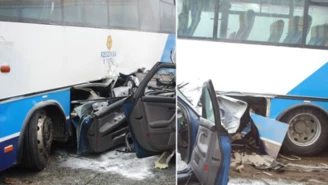Groźny wypadek pod Rzeszowem. Zderzenie autobusu i auta