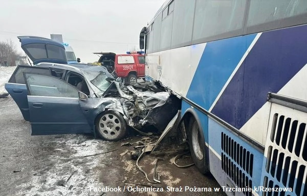 Sześć osób zostało rannych w wypadku na drodze krajowej nr 94 w Trzcianie koło Rzeszowa. Na miejsce wezwano śmigłowiec Lotniczego Pogotowia Ratunkowego.