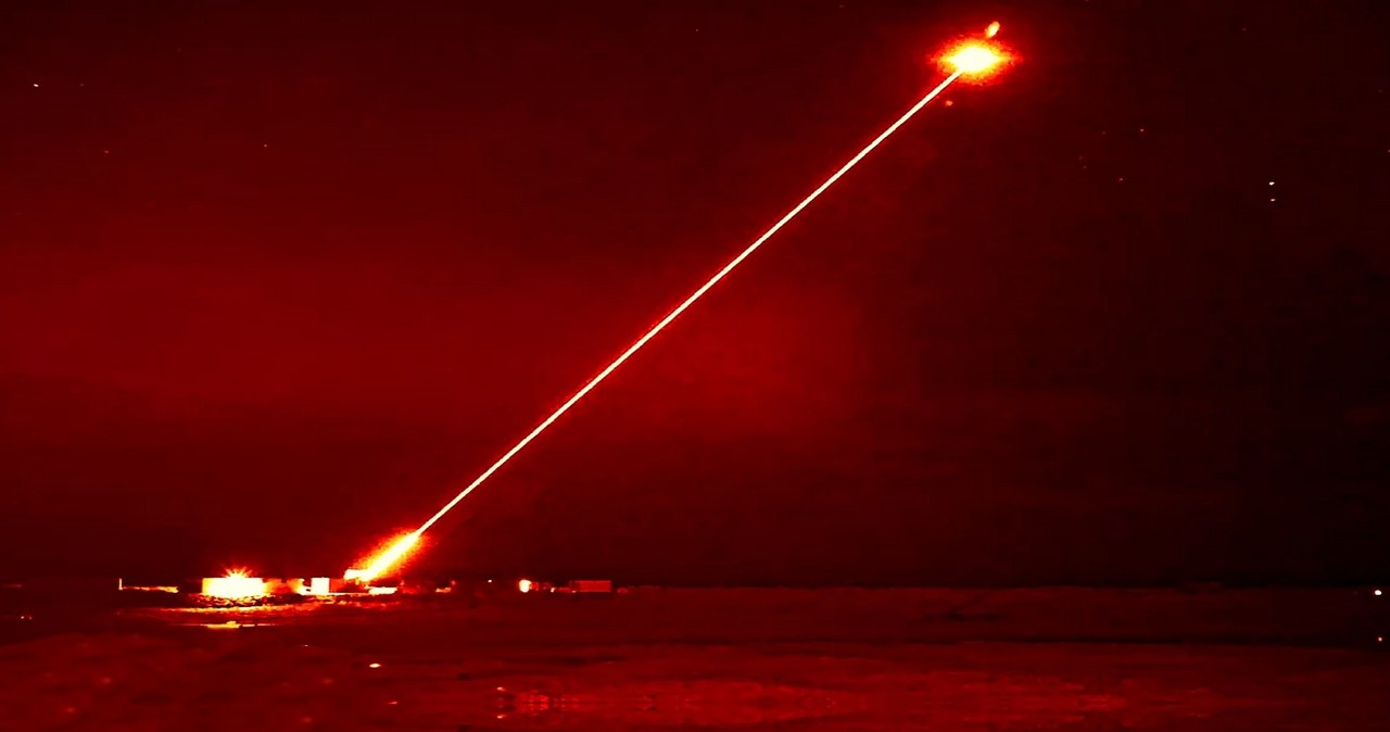 Armia Wielkiej Brytanii właśnie przetestowała swój najpotężniejszy laser bojowy przeznaczony do niszczenia dronów.