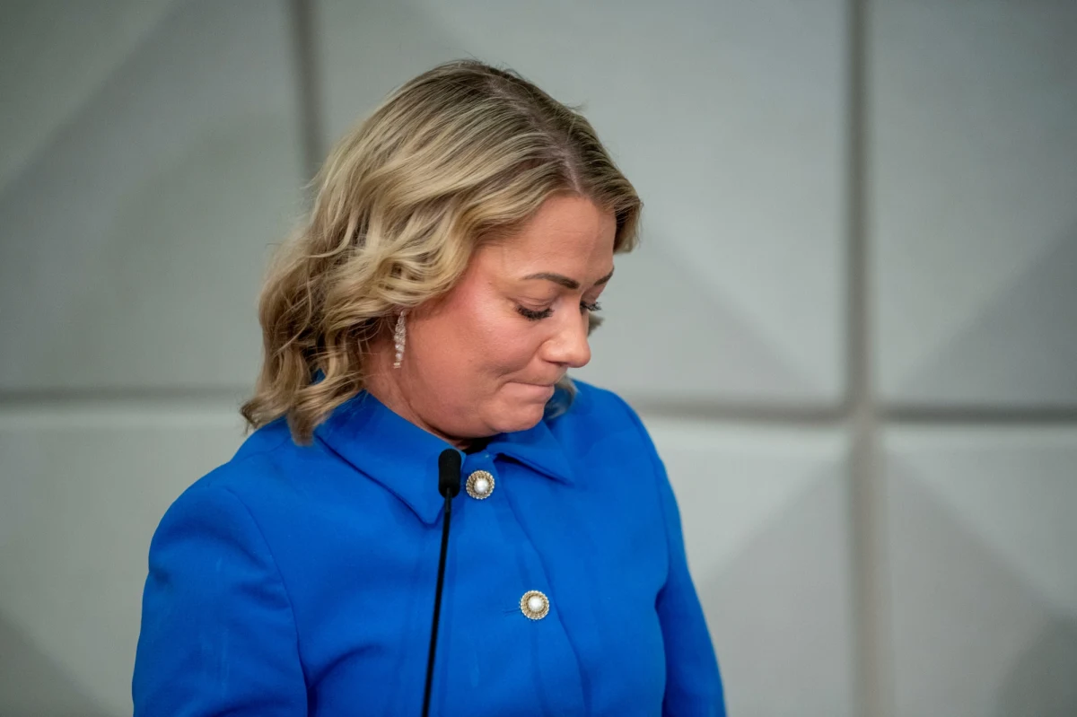 Norweska minister nauki i szkolnictwa wyższego Sandra Borch (Partia Centrum) podała się w piątek wieczorem do dymisji po ujawnieniu przez media plagiatu jej pracy magisterskiej z prawa, obronionej w 2014 roku na Uniwersytecie w Tromsoe.