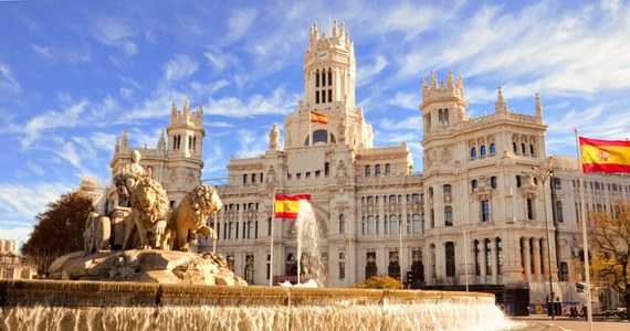 Rok 2023 był rekordowy pod względem liczby cudzoziemców, którzy przyjechali do Hiszpanii, a także ich wydatków podczas urlopu - powiedział podczas konferencji w Madrycie minister przemysłu i turystyki Jordi Hereu.
