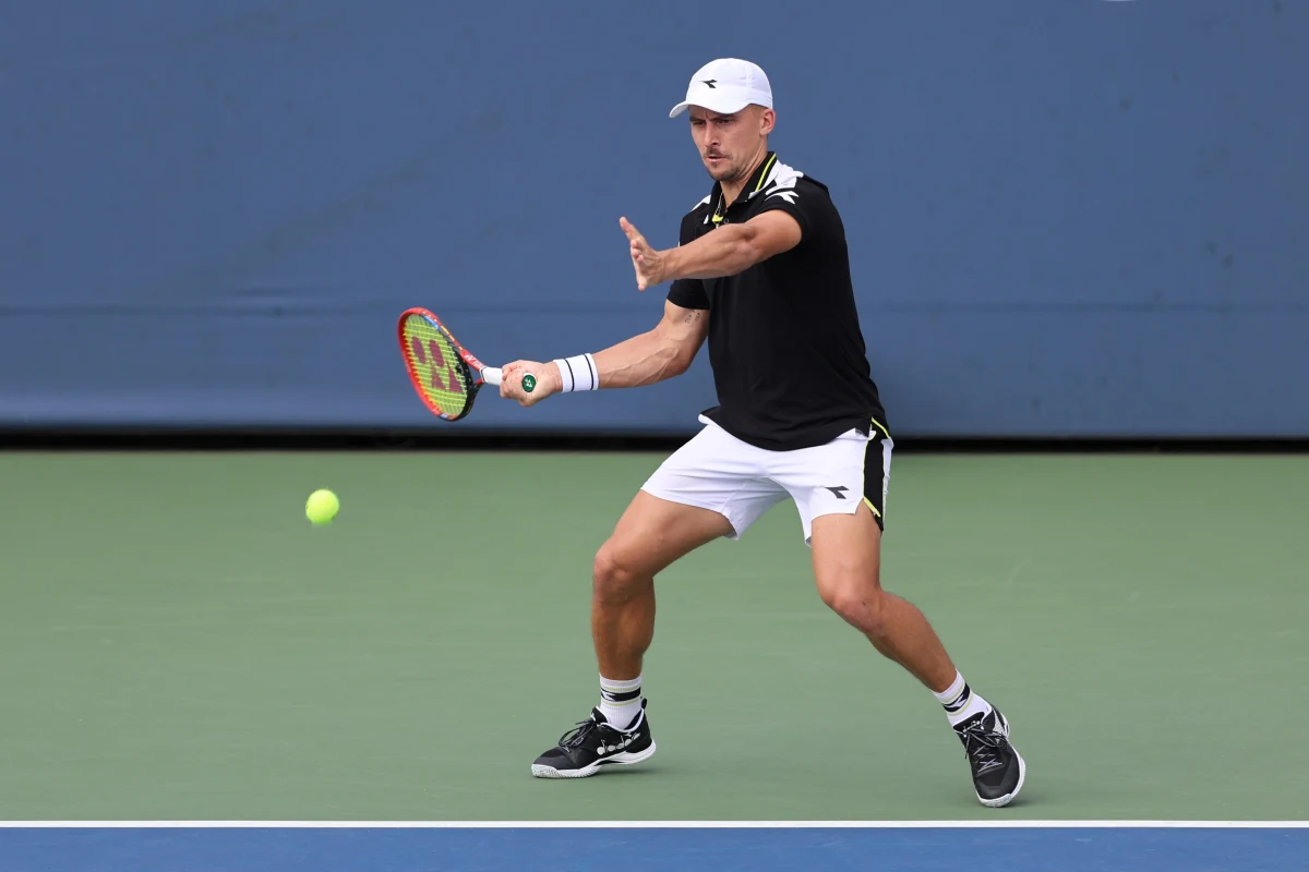 Jan Zieliński i tajwańska tenisistka Su-Wei Hsieh awansowali do 1/8 finału miksta wielkoszlemowego turnieju tenisowego Australian Open w Melbourne. Dziś pokonali gospodarzy Kimberly Birrell i Johna Peersa 6:2, 6:2.