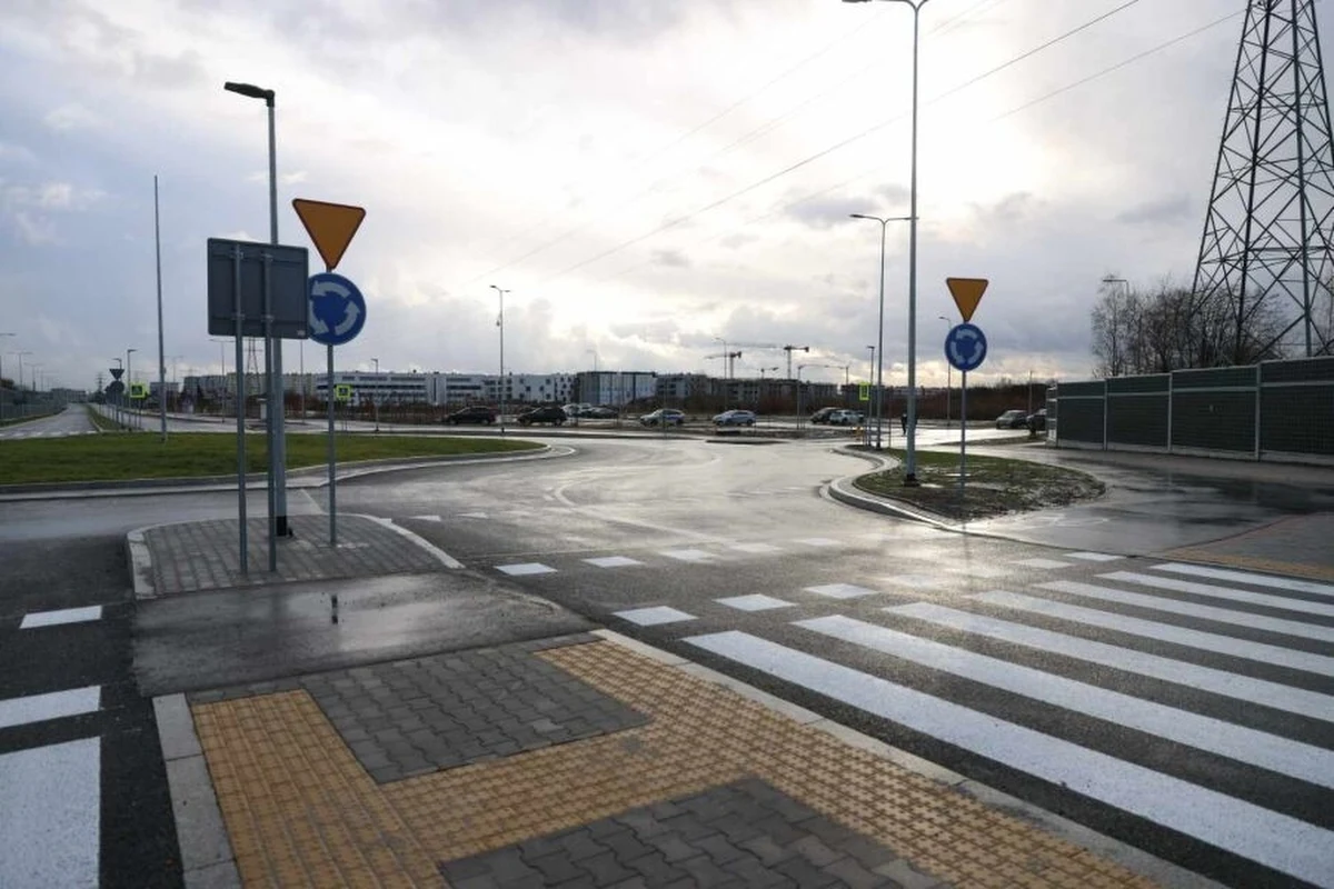 Pod koniec ubiegłego roku oddana została do użytku Trasa Wolbromska – nowa droga łącząca Kraków z gminą Zielonki. Od dzisiaj, 20 stycznia, jeździ nią aglomeracyjna linia ekspresowa nr 337.