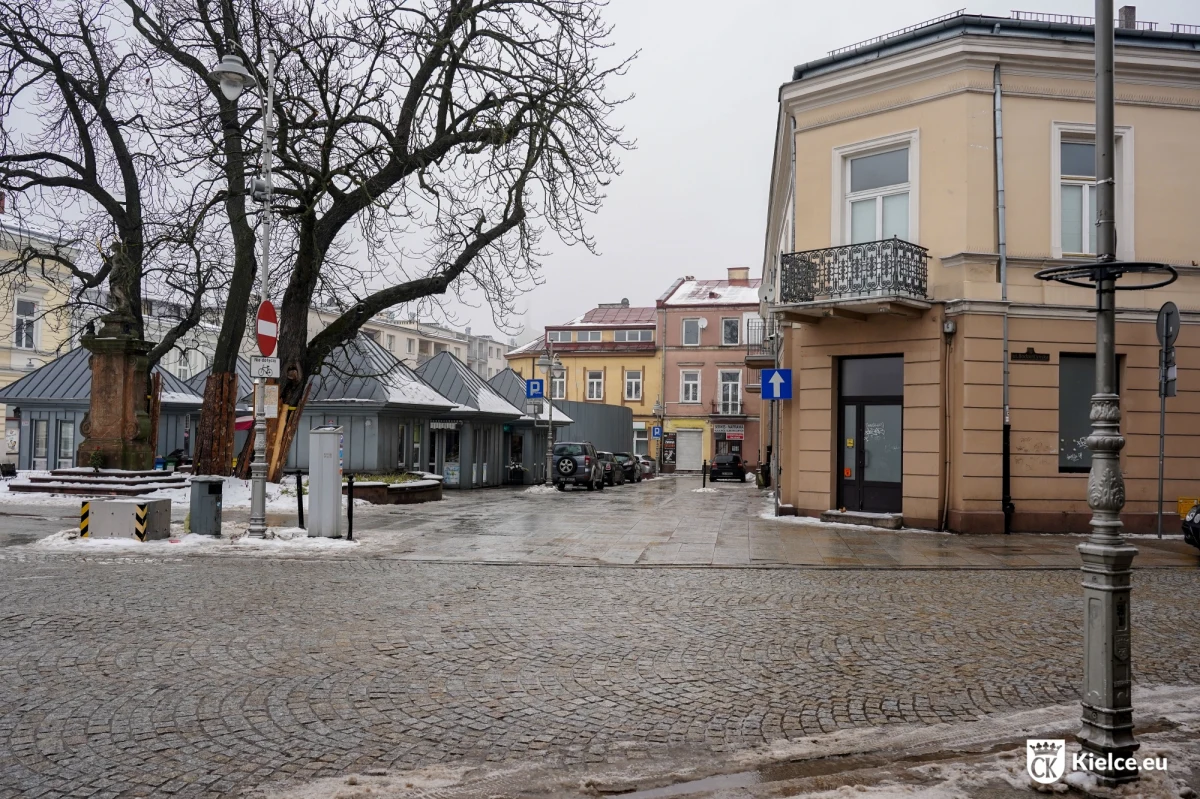 Kierowców czekają zmiany w centrum Kielc. Od poniedziałku, 22 stycznia do soboty, 27 stycznia zamknięty będzie przejazd przez pl. św. Tekli.
