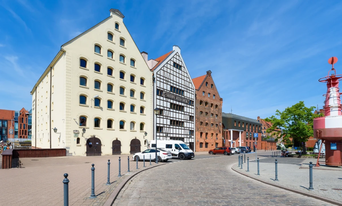 Bilety za 3 złote dla seniorów oraz ich wnucząt. Z okazji Dnia Babci, Narodowe Muzeum Morskie w Gdańsku przygotowało specjalną ofertę dla zwiedzających Spichlerze na Ołowiance.