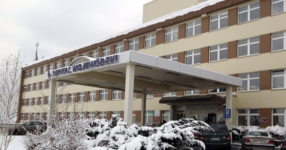 Ograniczenia związane z odwiedzinami chorych w szpitalu wojewódzkim w Bielsku-Białej. Wszystko z powodu z rosnącej liczby infekcji dróg oddechowych. Nowe zasady obowiązują do odwołania.