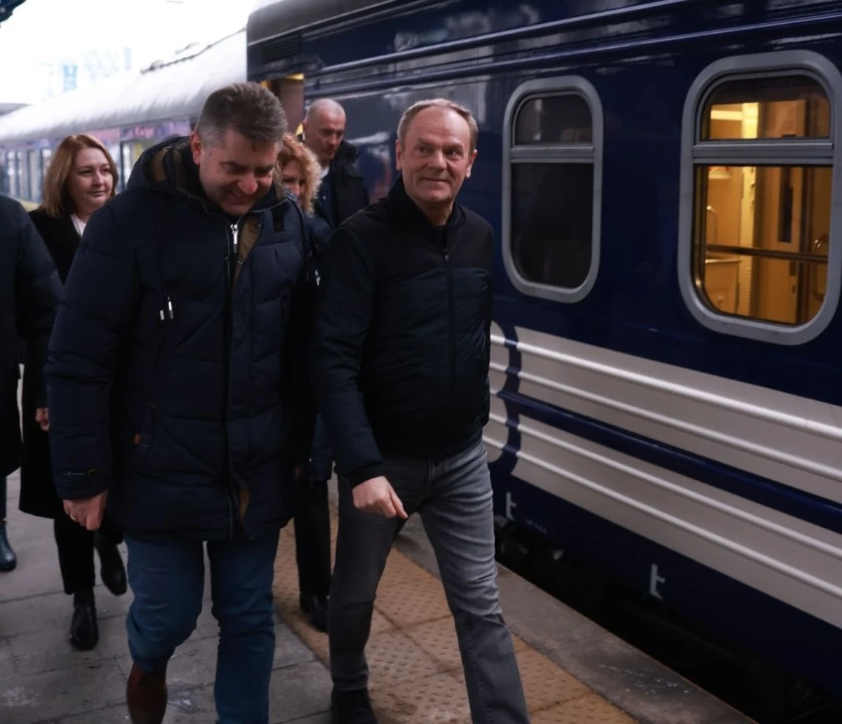 Donald Tusk rozpoczął wizytę w Kijowie. W programie znajduje się między innymi spotkanie z prezydentem Ukrainy Wołodymyrem Zełenskim i premierem Denysem Szmyhalem. Szef polskiego rządu staje przed niełatwym zadaniem, bo relacje między Warszawą i Kijowem są ostatnio dość napięte.