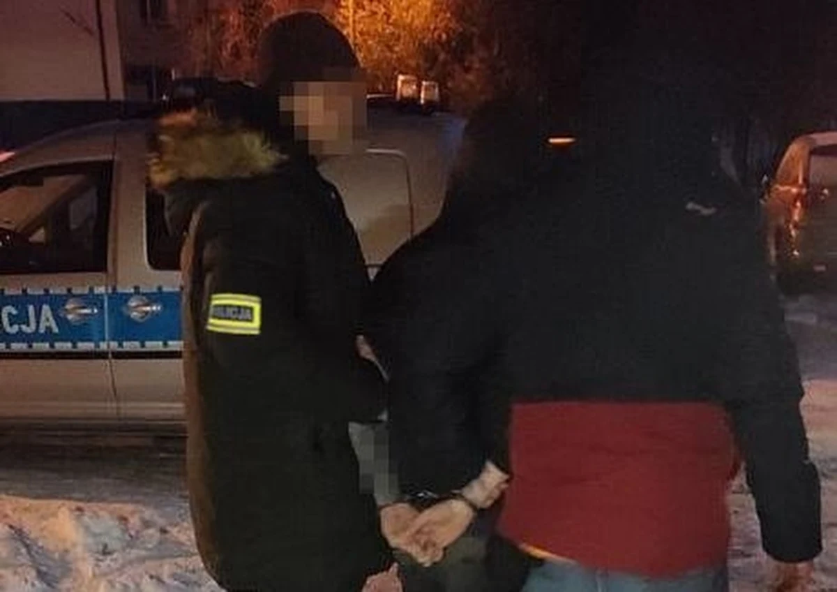 Policjanci zatrzymali 23-latka podejrzanego o zabójstwo rówieśnika. Ciało mężczyzny znaleziono w jednym z mieszkań w lubelskiej dzielnicy Bronowice.