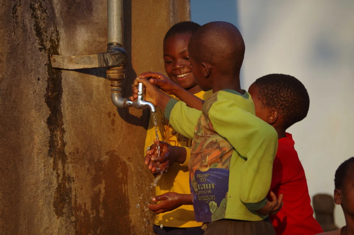 Fundacja Pomocy Humanitarnej "Redemptoris Missio" poszukuje 400 szkół i przedszkoli, które chciałyby przedstawić dzieciom i uczniom zagadnienia edukacji globalnej, takie jak: zapewnienie pokoju na świecie, rasizm, sytuacja uchodźców czy dostęp do żywności i wody.

