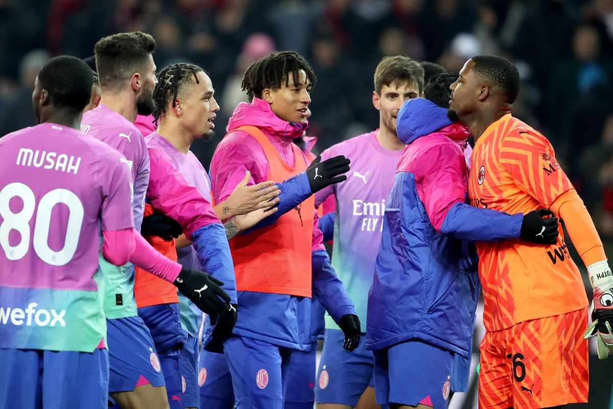 Skandaliczne zachowanie kibiców, którzy lżyli na meczu Udinese-AC Milan bramkarza gości - zostanie ukarane i to wyjątkowo dotkliwie. Klub Udinese zapowiedział, że odpowiedzialni za rasistowskie okrzyki wobec Mike’a Maignana już więcej nie wejdą na stadion piłkarski - do końca życia.