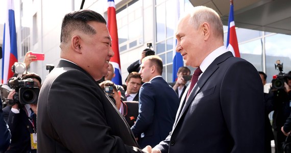 Władimir Putin w najbliższym czasie zamierza udać się do Korei Północnej - poinformowało Radio Swoboda. Rosyjskiego dyktatora miał zaprosić Kim Dzong Un.