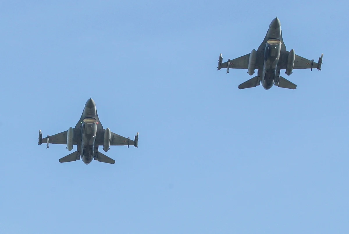 Rosja o poranku przypuściła atak rakietowy na Ukrainę, między innymi na Kijów. W reakcji na na to aktywowano polskie i sojusznicze lotnictwo - poinformowało Dowództwo Operacyjne Rodzajów Sił Zbrojnych. Przed południem akcję zakończono.