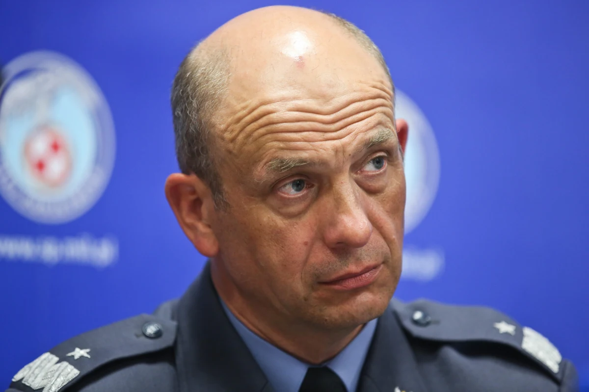 "NATO to nie jest jednolita armia. NATO jest patchworkiem (całością stworzoną z odrębnych elementów) armii sojuszniczych i trzeba sprawdzić, czy te deklaracje składane przez państwa i pieniądze wydawane z budżetów, na końcu dają efekt synergii" - mówi o nadchodzących manewrach Steadfast Defender gen. Tomasz Drewniak, będący gościem Rozmowy w południe w RMF FM i Radiu RMF24.