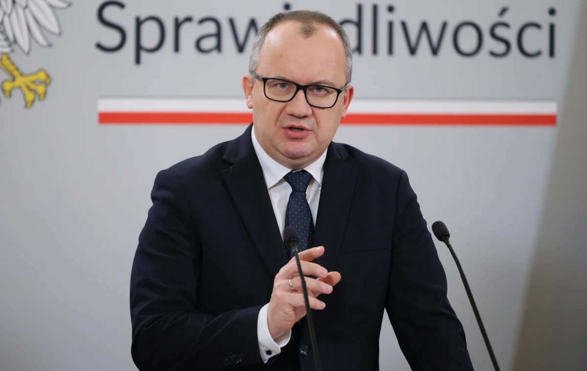 Ministerstwo Sprawiedliwości poinformowało, że postanowienie tymczasowe Trybunału Konstytucyjnego w sprawie Dariusza Barskiego jest pozbawione cech aktu stosowania prawa i nie może wywoływać skutków prawnych. "W związku z powyższym minister sprawiedliwości-prokurator generalny uznaje postanowienie tymczasowe jako nieistniejące" - podał resort.
