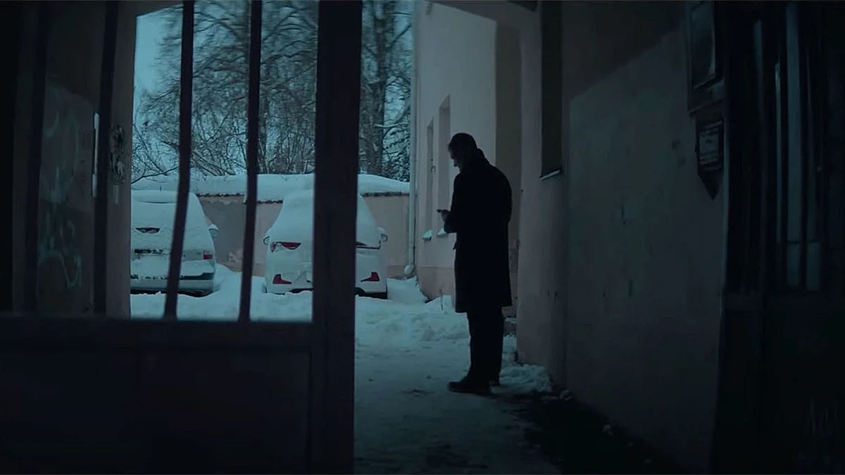 Centralna Agencja Wywiadowcza po raz kolejny rekrutuje do współpracy Rosjan sprzeciwiających się wojnie w Ukrainie. W mediach społecznościowych CIA opublikowała film pt. "Dlaczego skontaktowałem się z CIA: w imię Ojczyzny", w którym zachęcono obywateli Rosji do kontaktu.