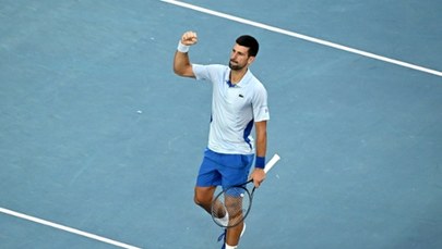 Djoković zagra z Sinnerem w półfinale Australian Open