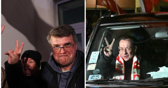 Mariusz Kamiński i Maciej Wąsik zostali wypuszczeni z zakładów karnych. Kamiński przebywał w areszcie w Radomiu, Wąsik był w zakładzie w Przytułach Starych. Niespełna trzy godziny wcześniej prezydent Andrzej Duda ogłosił, że ułaskawił polityków PiS.