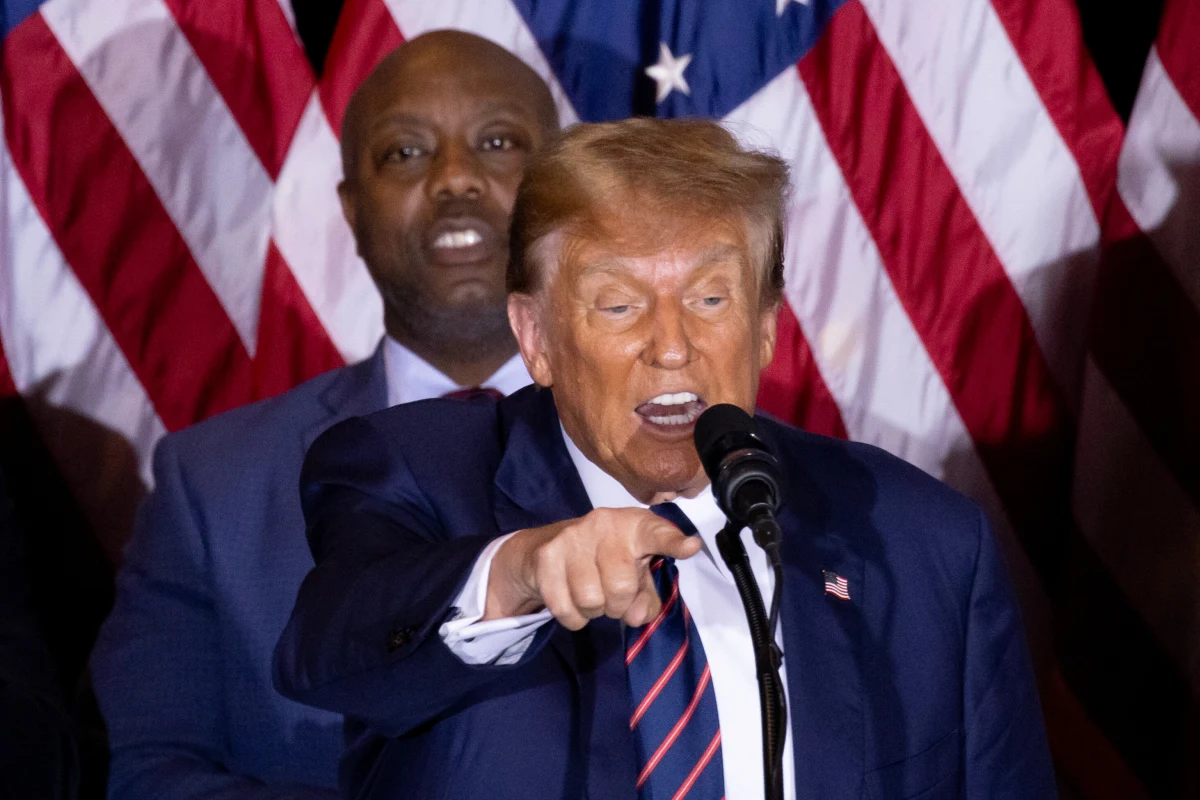 Jeśli nie wygram wyborów, ten kraj będzie skończony - powiedział Donald Trump podczas przemówienia po wygranej w republikańskich prawyborach w New Hampshire. Były prezydent nazwał też swoją rywalkę Nikki Haley oszustką. Zasugerował, że będzie się mścił, jeśli nie wycofa się z dalszego wyścigu.