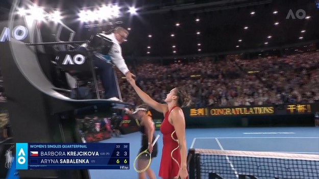 Broniąca tytułu Sabalenka pokonała rozstawioną z dziewiątką  Barborę Krejcikovą 6:2, 6:3.

Źrodło: Associated Press,ESPN, ESPN + 