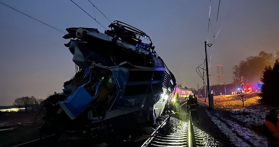 Tragiczny wypadek w Czechach. Co najmniej jedna osoba zginęła, a 16 zostało rannych, gdy między Boguminem a Dziećmorowicami na Zaolziu pociąg Intercity Ostravan zderzył się z samochodem ciężarowym.