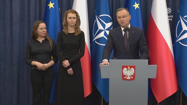 Prezydent Andrzej Duda ułaskawił Mariusza Kamińskiego i Macieja Wąsika. Po wydaniu  decyzji zwołał konferencję prasową, na której wystąpiły Barbara Kamińska i Roma Wąsik, żony osadzonych.