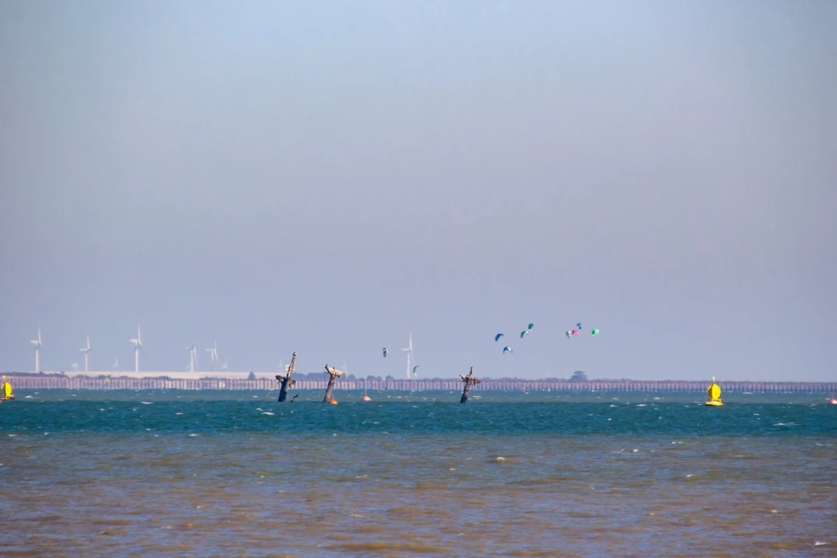 Brytyjscy eksperci ostrzegają – stan wraku amerykańskiego okrętu SS Richard Montgomery pogarsza się. Od II wojny światowej leży on zatopiony u ujścia Tamizy. Problem w tym, że rdzewiejący wrak załadowany jest 1400 tonami materiałów wybuchowych. Eksperci alarmują - konsekwencje ewentualnego załamania się konstrukcji, mogą być katastrofalne.