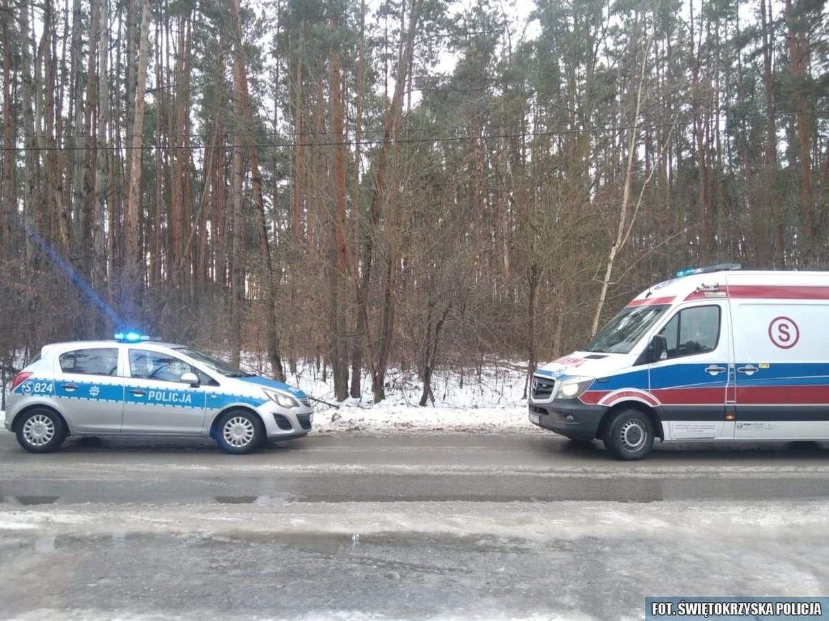 Dzielnicowi z Połańca uratowali nieprzytomnego 50-latka, którego znaleźli leżącego w śniegu w kompleksie leśnym. Okazało się, że był już mocno wychłodzony. Gdyby pomoc nie przyszła na czas, mogło dojść do tragedii.   