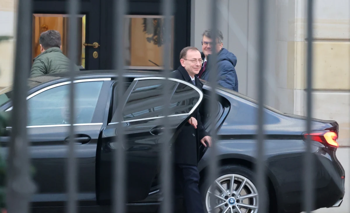 Ułaskawiony we wtorek przez prezydenta Andrzeja Dudę Mariusz Kamiński zdradził w Telewizji Republika, że w ostatnim dniu pobytu w zakładzie karnym był przymusowo dokarmiany. "Zostałem wyprowadzony z celi, związano mnie pasami na łóżku (...). Zadano mi to cierpienie. Ktoś podjął decyzję, żeby przeprowadzić to, żeby złamać mnie" - relacjonował polityk Prawa i Sprawiedliwości.