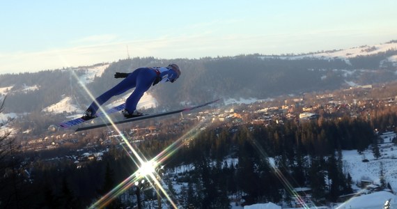 Organizatorzy odwołali dzisiejsze kwalifikacje mistrzostw świata w lotach narciarskich w austriackim Bad Mitterndorf. Jako powód podano niesprzyjające warunki pogodowe, w tym silny wiatr. Potem zdecydowano również o odwołaniu treningów. 
