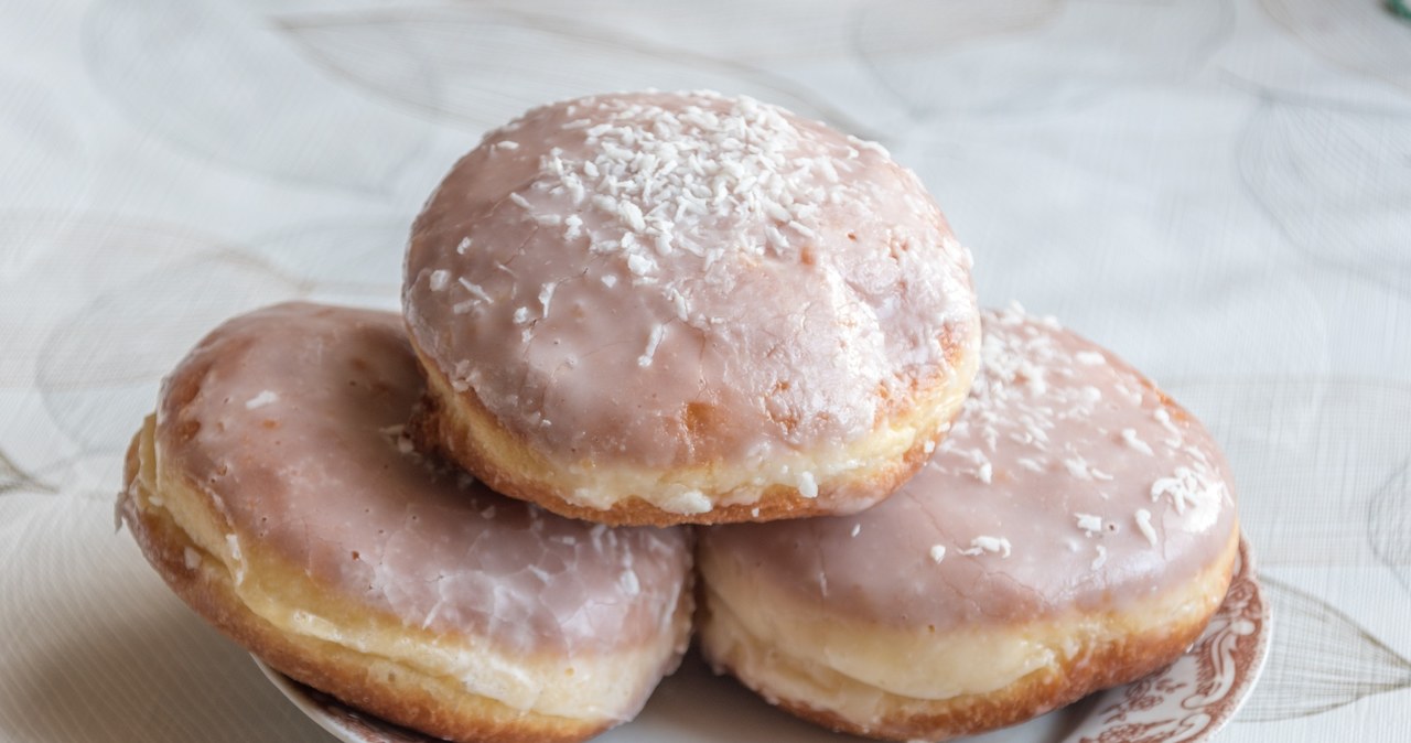 Zapomnij o pękającym lukrze. Teraz pączki będą wyglądać, jak z cukierni